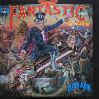 Elton John – Captain Fantastic And The Brown Dirt Cowboy (LP, Album, RE, Gat)